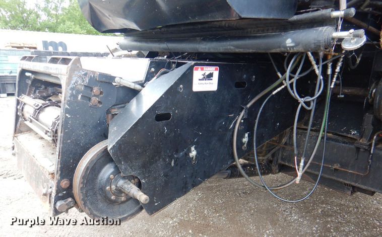 image for item DP4319 Gleaner R-72  RWA combine