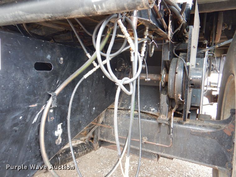 image for item DP4319 Gleaner R-72  RWA combine