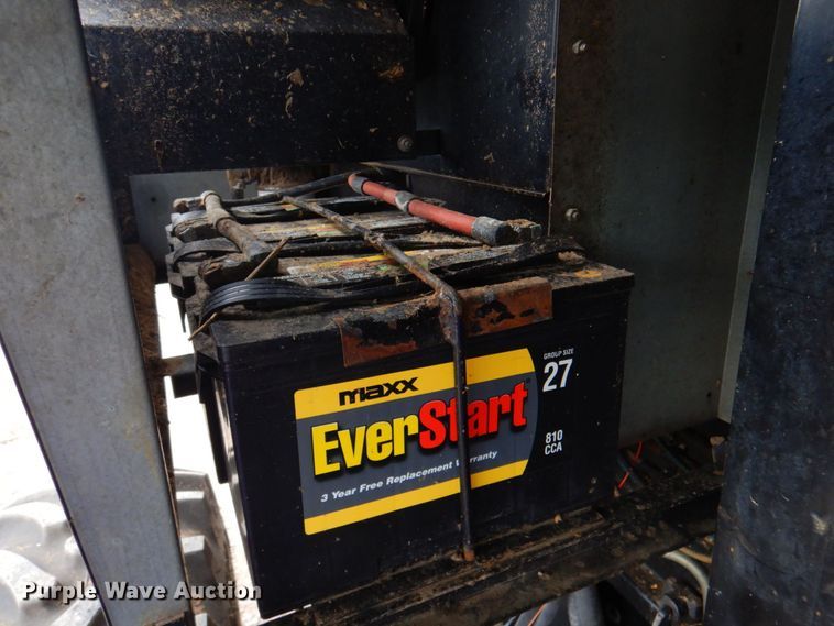 image for item DP4319 Gleaner R-72  RWA combine