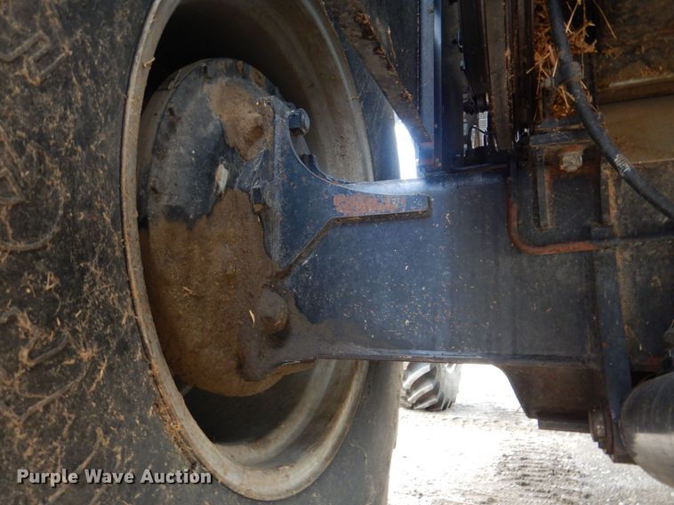 image for item DP4319 Gleaner R-72  RWA combine