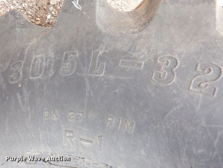 image for item DP4319 Gleaner R-72  RWA combine