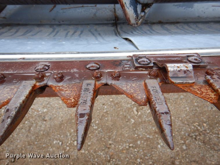 image for item DP4324 Gleaner  rigid head