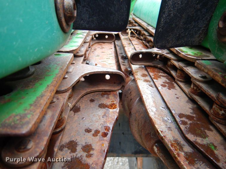 image for item DP4326 John Deere 893  corn head