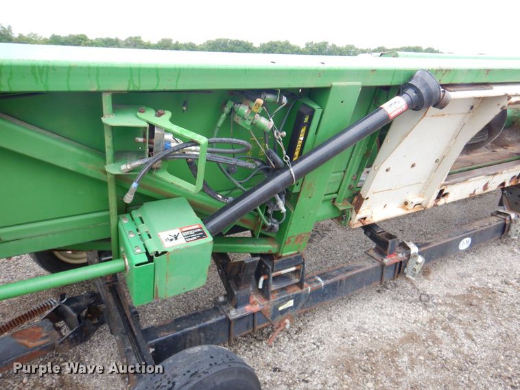 image for item DP4326 John Deere 893  corn head