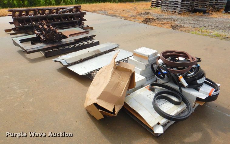 image for item DP4336 Gleaner  parts