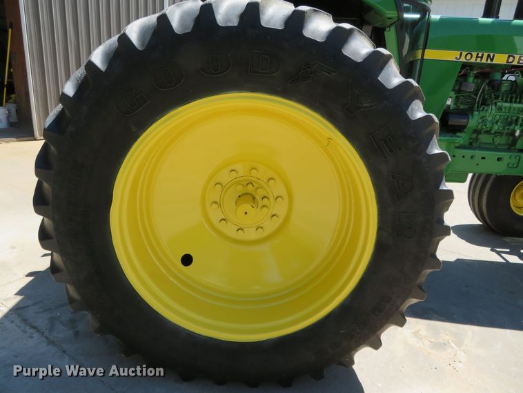 image for item DR0083 1981 John Deere 4840  tractor