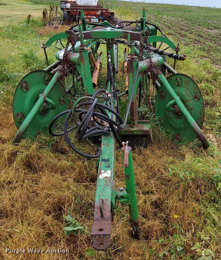 image for item DR0914 John Deere 700  hay rake