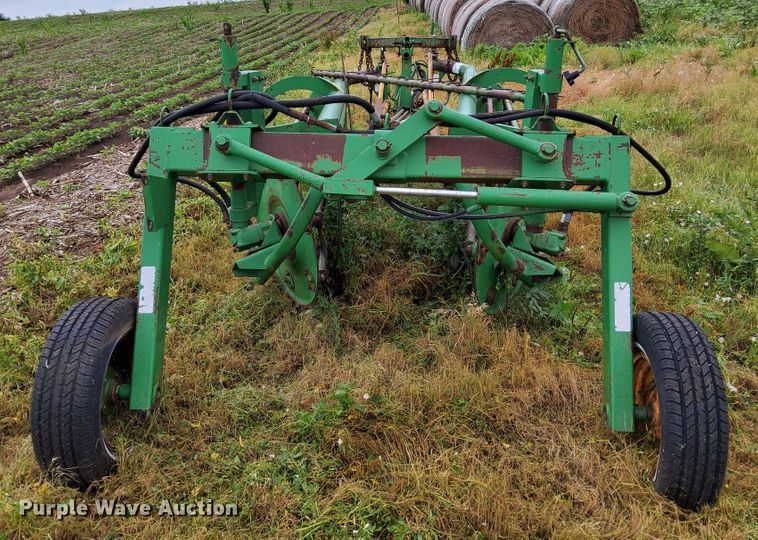 image for item DR0914 John Deere 700  hay rake