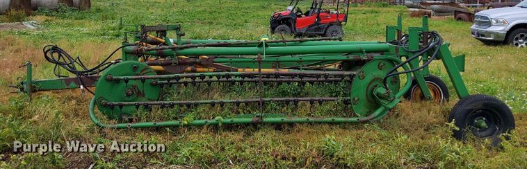 image for item DR0914 John Deere 700  hay rake