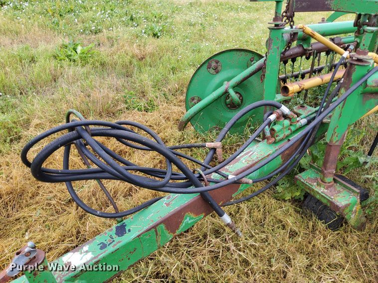 image for item DR0914 John Deere 700  hay rake
