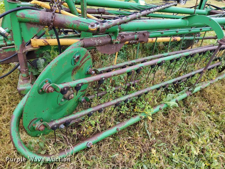 image for item DR0914 John Deere 700  hay rake