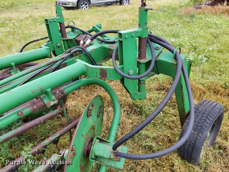 image for item DR0914 John Deere 700  hay rake