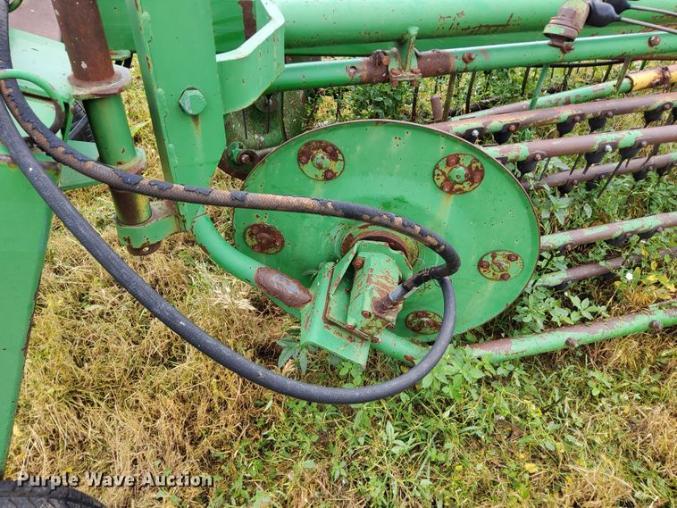 image for item DR0914 John Deere 700  hay rake