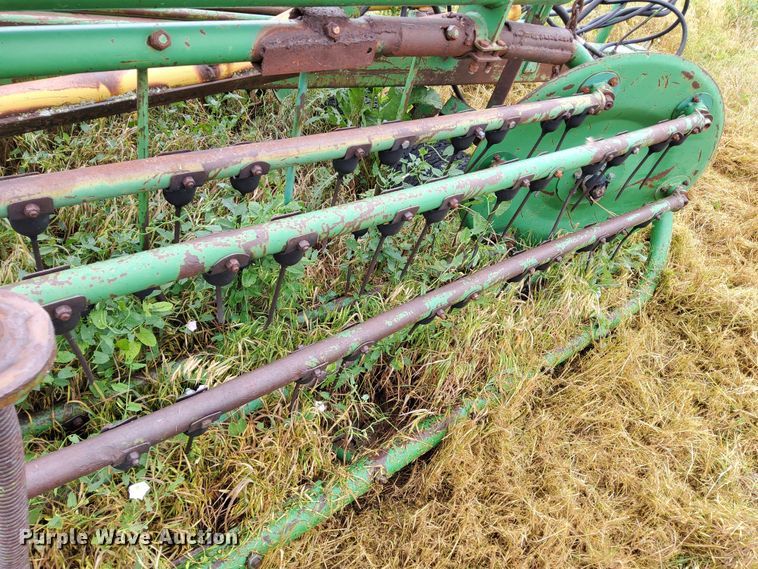 image for item DR0914 John Deere 700  hay rake