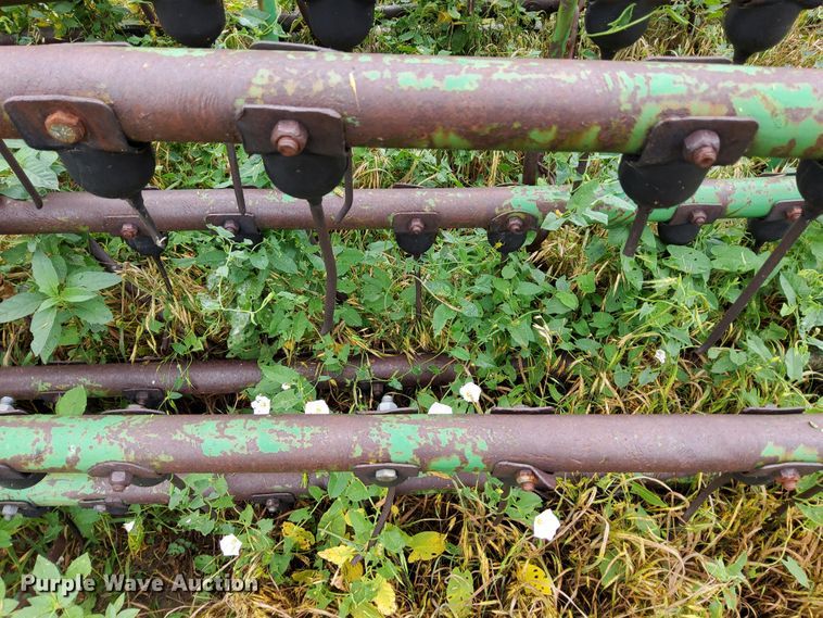 image for item DR0914 John Deere 700  hay rake