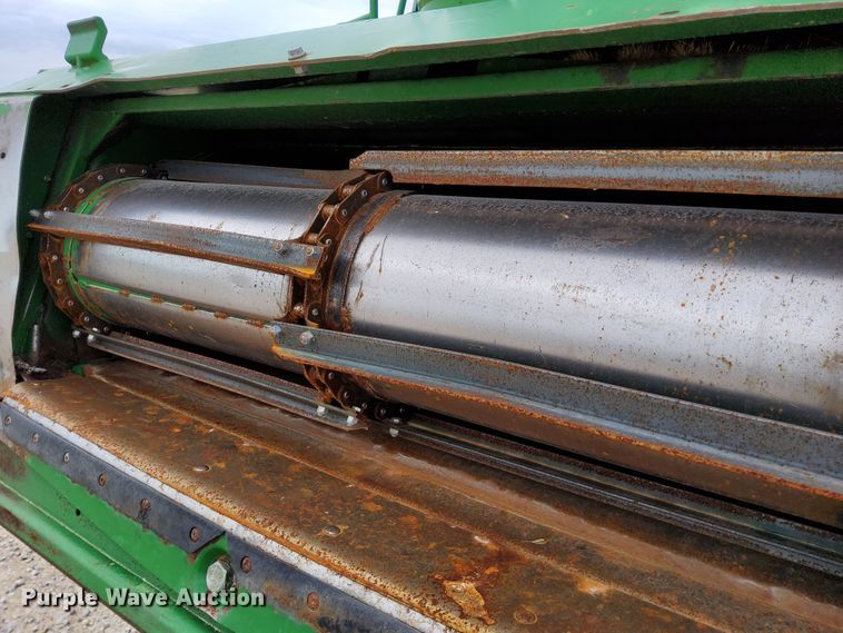 image for item DR0915 2005 John Deere 9760 STS  combine