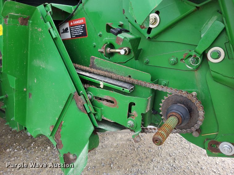 image for item DR0915 2005 John Deere 9760 STS  combine