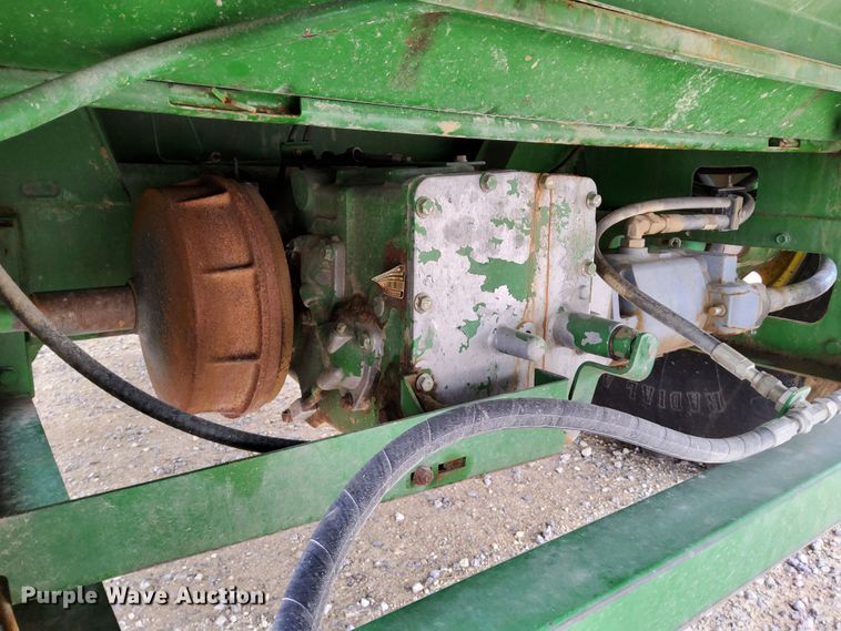 image for item DR0915 2005 John Deere 9760 STS  combine