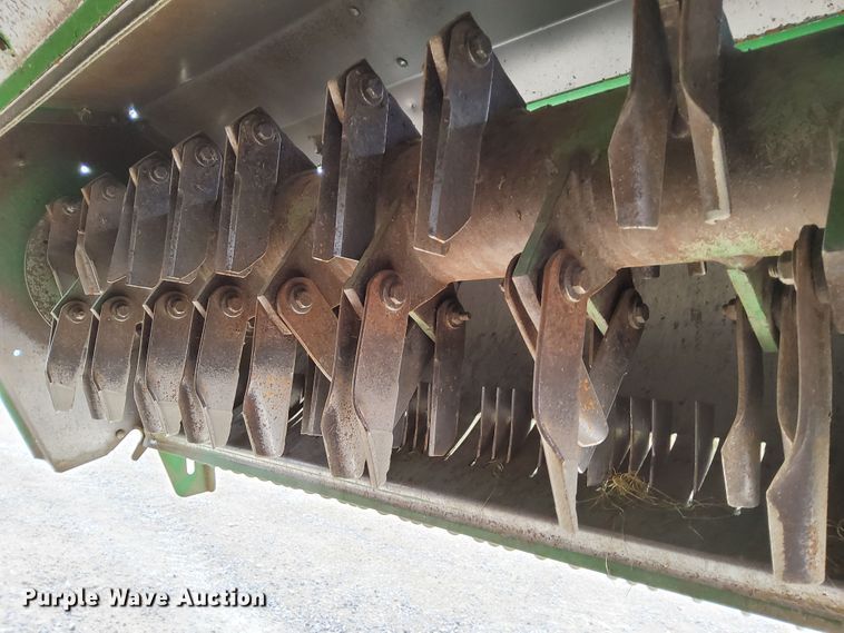 image for item DR0915 2005 John Deere 9760 STS  combine