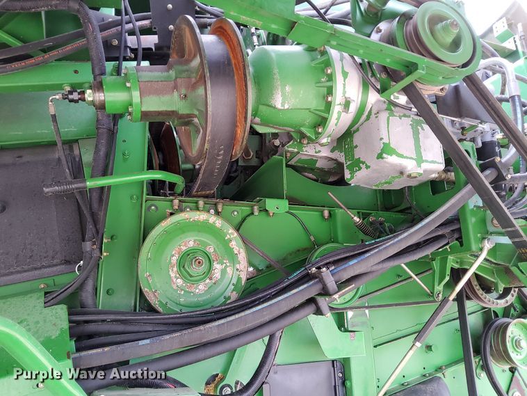 image for item DR0915 2005 John Deere 9760 STS  combine