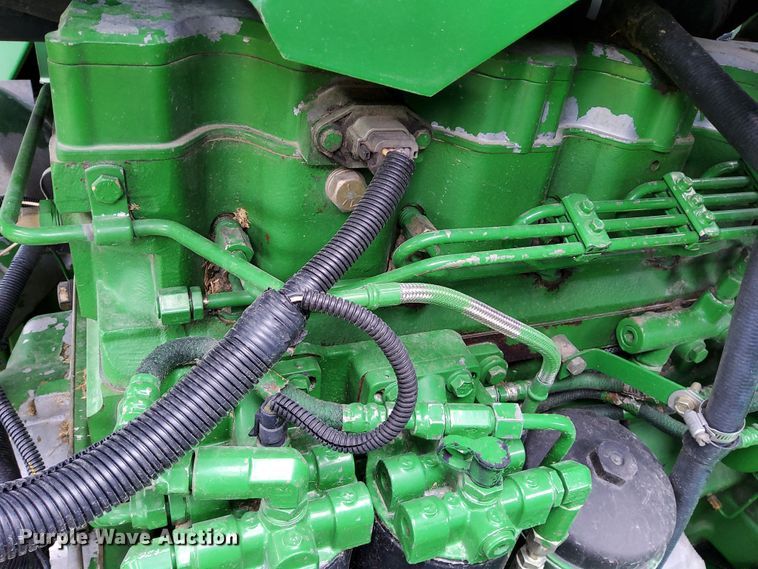 image for item DR0915 2005 John Deere 9760 STS  combine
