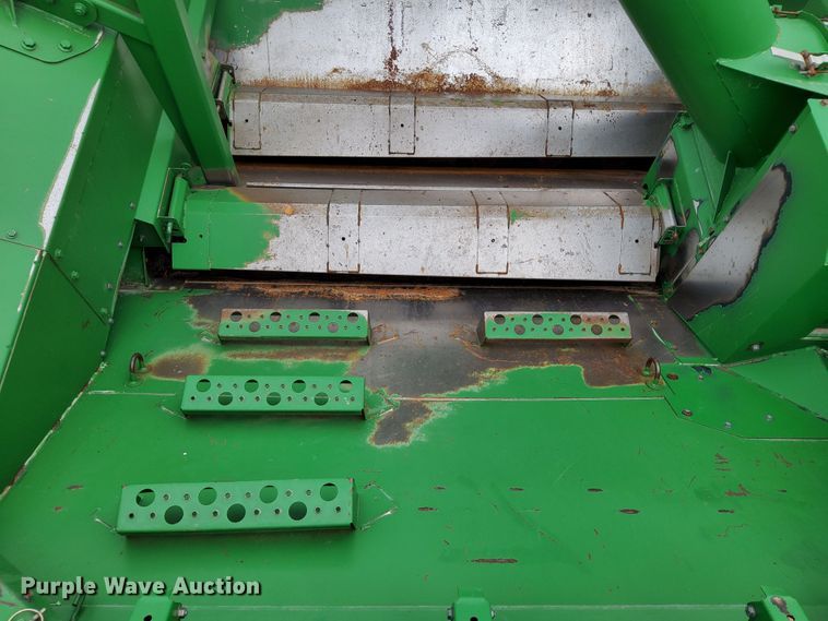 image for item DR0915 2005 John Deere 9760 STS  combine