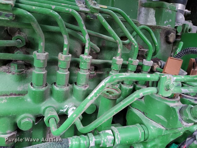 image for item DR0915 2005 John Deere 9760 STS  combine