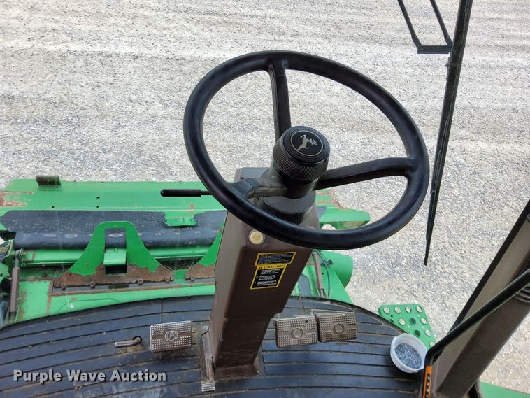 image for item DR0915 2005 John Deere 9760 STS  combine