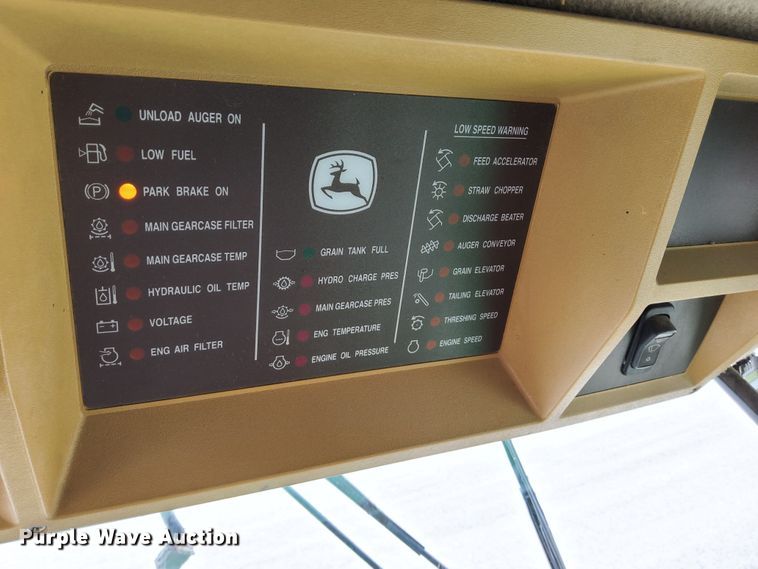 image for item DR0915 2005 John Deere 9760 STS  combine