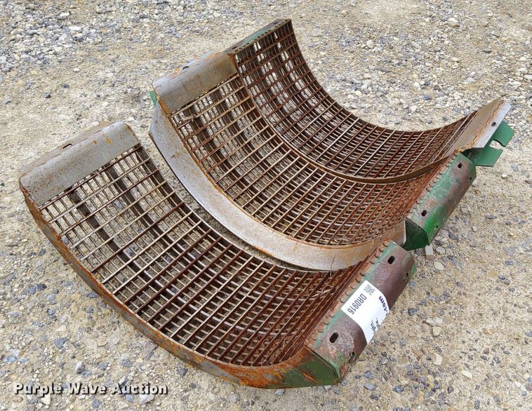 image for item DR0916 John Deere  wire concaves