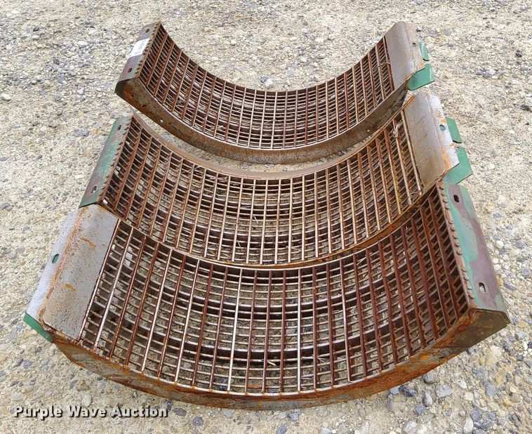 image for item DR0916 John Deere  wire concaves