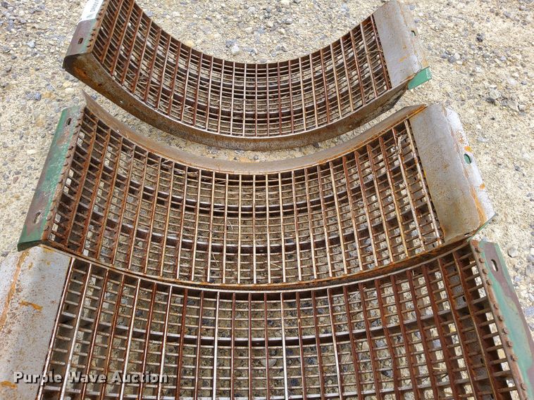 image for item DR0916 John Deere  wire concaves
