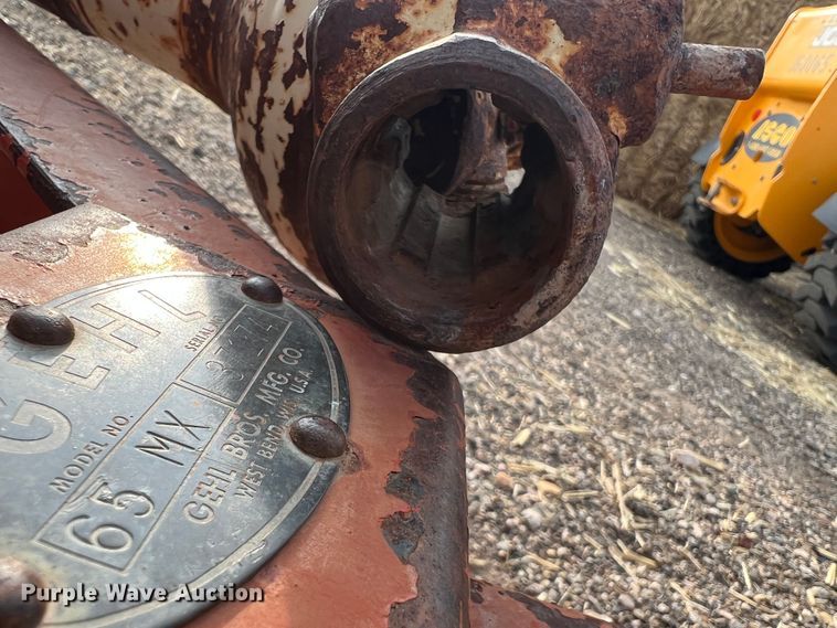 image for item DS8301 Gehl 65MX  bale processor