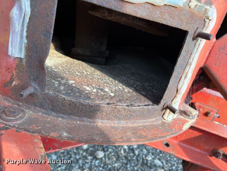 image for item DS8301 Gehl 65MX  bale processor