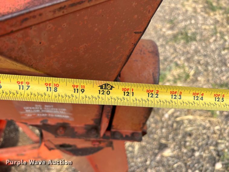 image for item DS8301 Gehl 65MX  bale processor