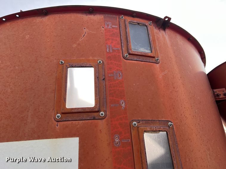 image for item DS8301 Gehl 65MX  bale processor