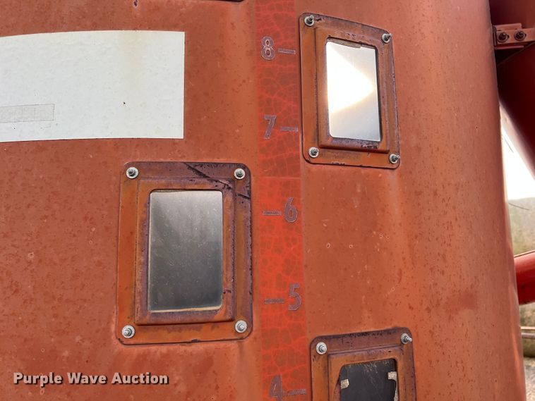 image for item DS8301 Gehl 65MX  bale processor