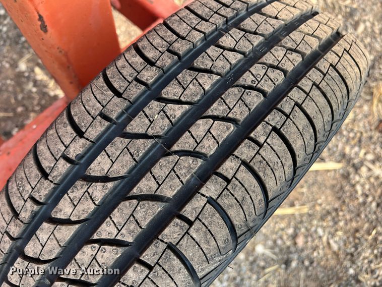 image for item DS8301 Gehl 65MX  bale processor