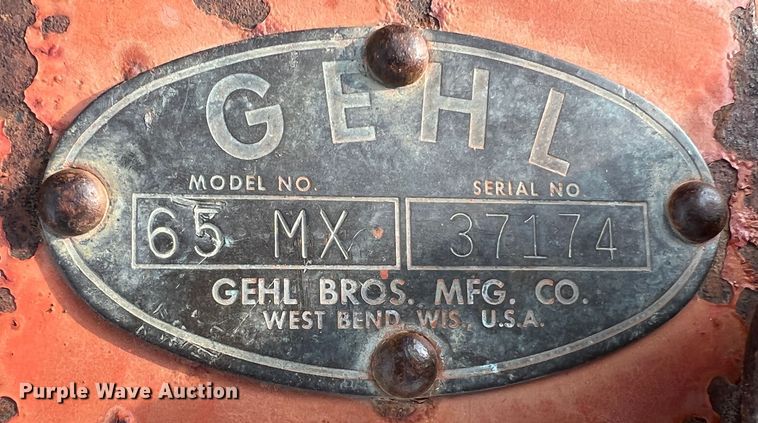 image for item DS8301 Gehl 65MX  bale processor