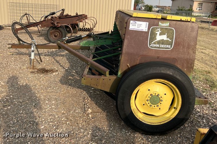 image for item DS8303 John Deere 8000  grain drill