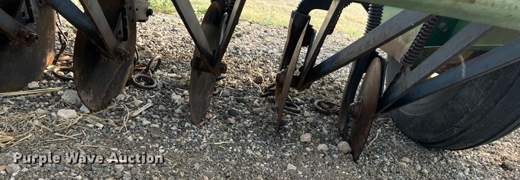 image for item DS8303 John Deere 8000  grain drill