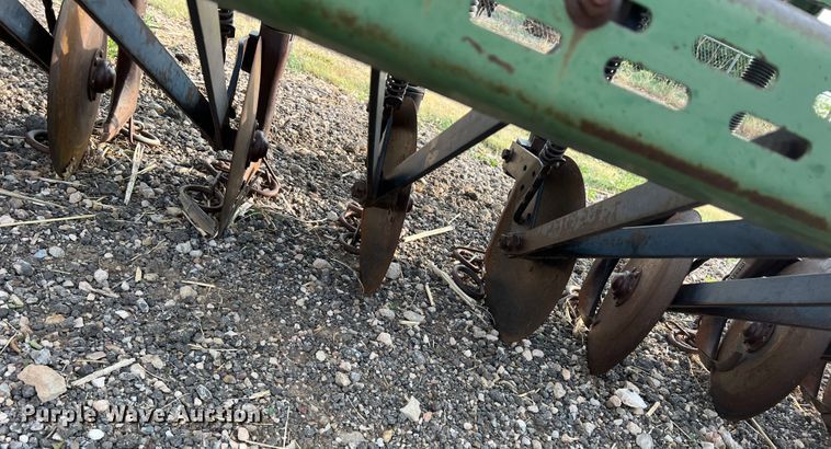 image for item DS8303 John Deere 8000  grain drill