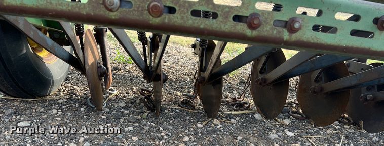 image for item DS8303 John Deere 8000  grain drill