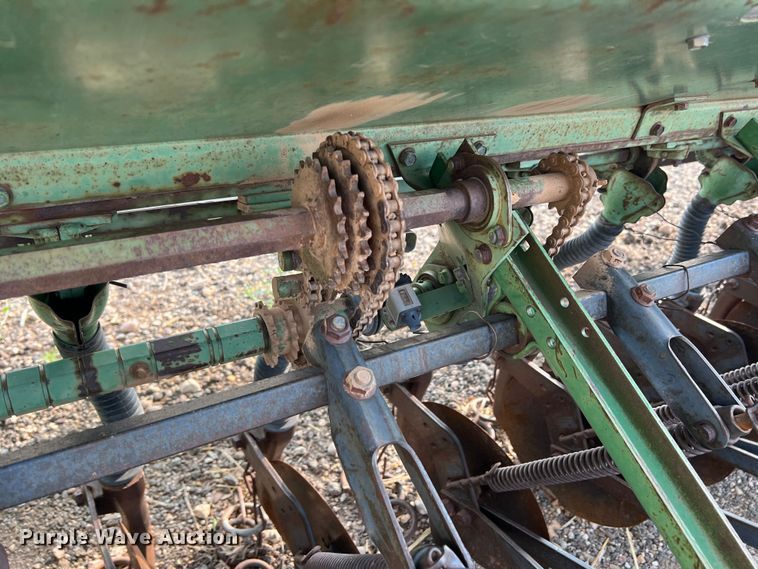 image for item DS8303 John Deere 8000  grain drill