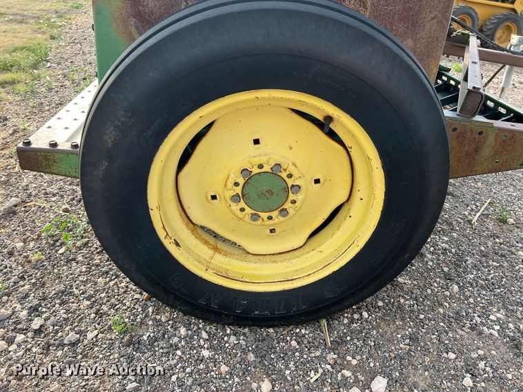 image for item DS8303 John Deere 8000  grain drill