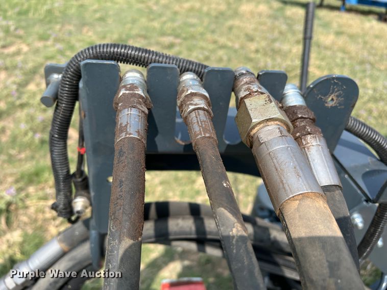 image for item DS8305 2020 Anderson StackPro 5400  bale stacker