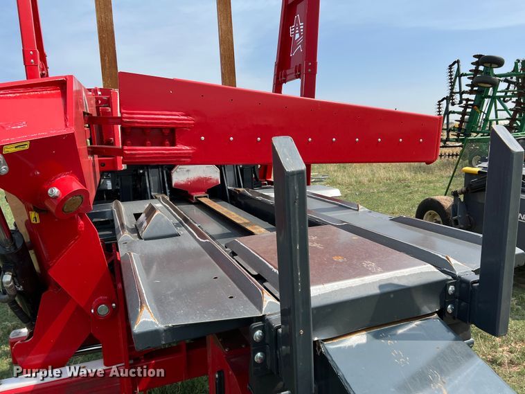 image for item DS8305 2020 Anderson StackPro 5400  bale stacker