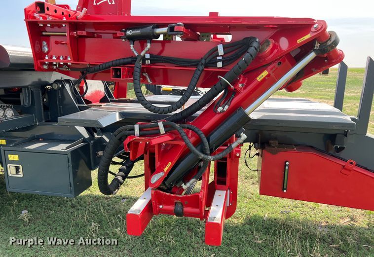 image for item DS8305 2020 Anderson StackPro 5400  bale stacker