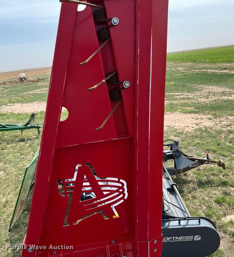 image for item DS8305 2020 Anderson StackPro 5400  bale stacker