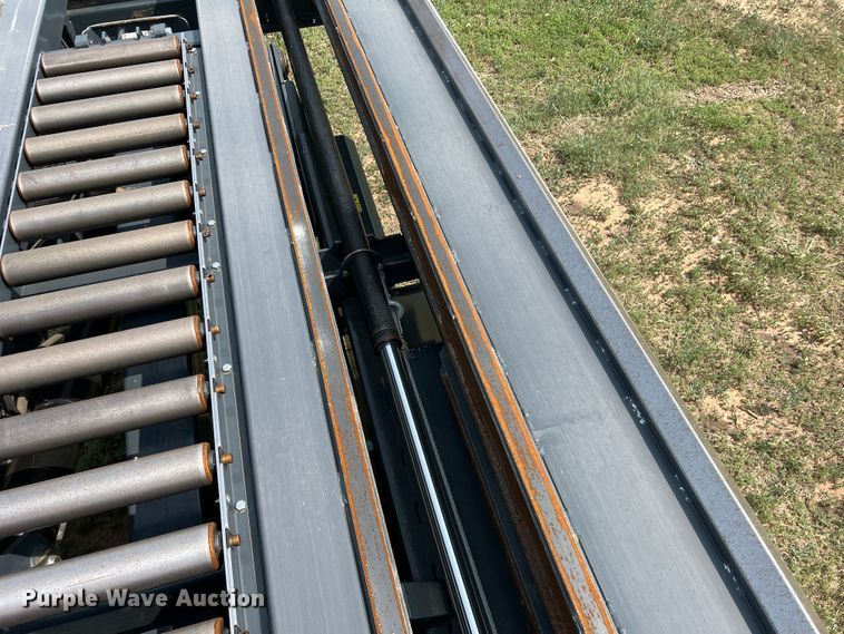 image for item DS8305 2020 Anderson StackPro 5400  bale stacker